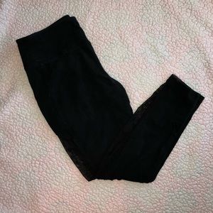 Mossimo Supply Co Capri Leggings size M